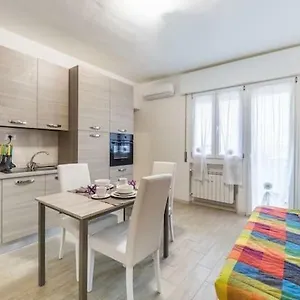 https://podgora-2.hotelinveneto.com